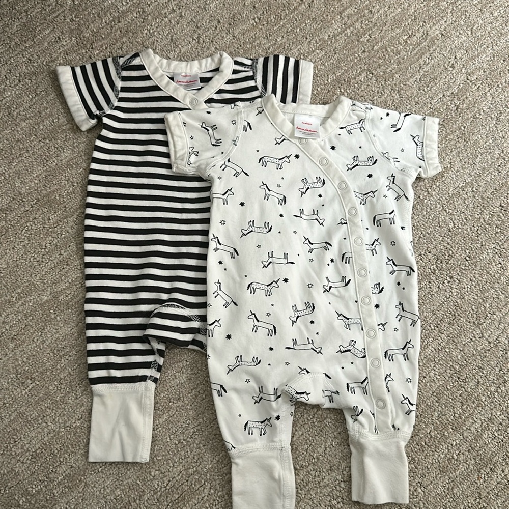 Hanna Andersson snap rompers size Newborn